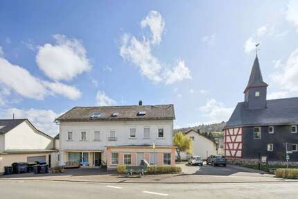 Haus zum Kaufen in Herborn 399.000,00 € 557.8 m²