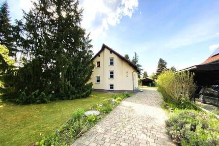 Schmuckstück mit Schönheitsfehlern auf großem Grundstück - Fredersdorf Fredersdorf-Süd
