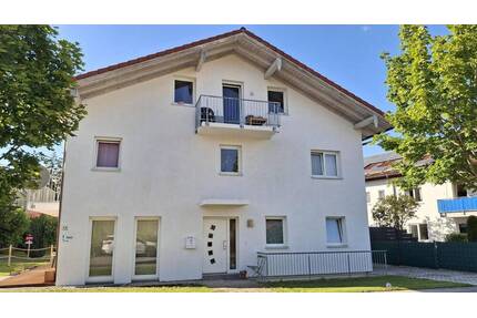 DG Wohnung mit Süd-Balkon und Einbauküche. Tierhaltung nicht erwünscht. - Valley Oberlaindern