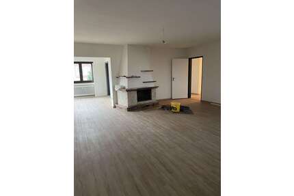 Wohnung zum Mieten in Diespeck 850,00 € 134.5 m²