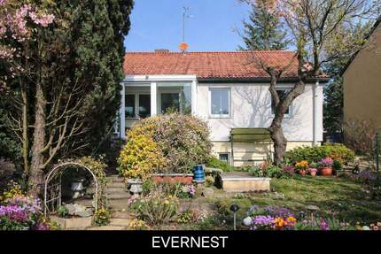 Living with relaxation factor - your new home with sunny garden view - Potsdam Eiche