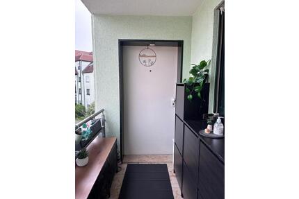 Modernisierte 3 Zimmer Wohnung mit Küche - Balkon & TG-Stellplatz - Köln Chorweiler