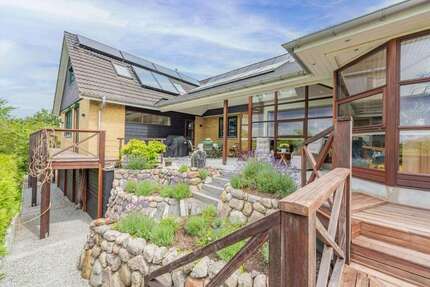 Haus zum Kaufen in Glücksburg 1.140.000,00 € 349 m²