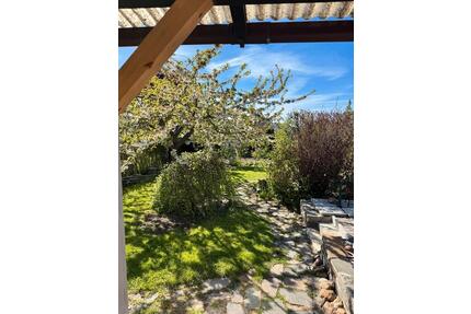 Pachtgarten - 2.000,00&nbsp;EUR Kaltmiete, ca.&nbsp; 0,00&nbsp;m&sup2; in Naunhof (PLZ: 04683)