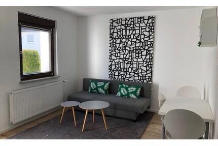 ZEITLICH BEFRISTET: Modernes Haus statt Wohnung, Winnenden, möbl.