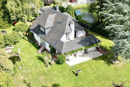 Landhaus auf großem Grundstück in ruhiger Lage im Wildpark - Niedernhausen Engenhahn