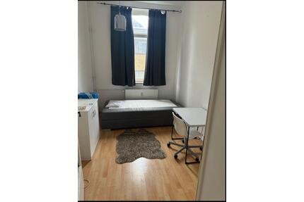 Wg- Zimmer - 500,00&nbsp;EUR Kaltmiete, ca.&nbsp; 15,00&nbsp;m&sup2; in Köln (PLZ: 51103) Kalk