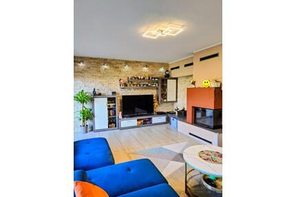 Modernes Reihenendhaus mit Balkon, Kamin, ELW in grüne Lage - Duisburg Rheinhausen