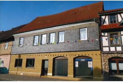 Großzügiges Wohnhauses mit vielseitig nutzbaren Gewerberäumen in der City von Wasungen