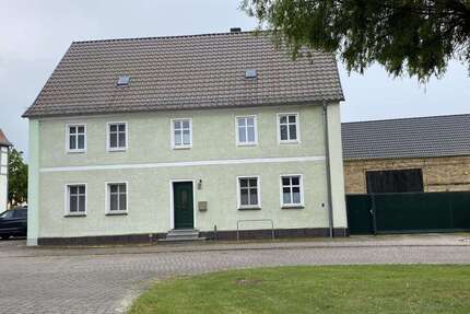 Haus zum Kaufen in Jessen 250.000,00 € 200 m²