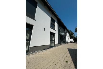 3ZKB 77 m2 NeubauBarrierefreiAufzugBalkon - Homberg (Efze)