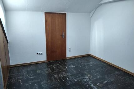 Zimmer an Studenten oder Berufspendler zu vermieten - Gießen Allendorf