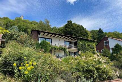 Haus zum Kaufen in Bovenden 780.000,00 € 306 m²