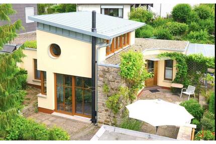Wunderschönes Atelierhaus: ca. 70m2, hell, ruhig, und großzügig geschnitten - Kassel Nord-Holland