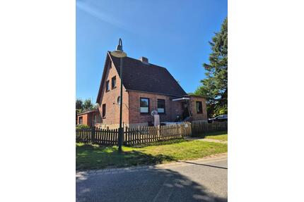 DHH Embsen - 1.200,00&nbsp;EUR Kaltmiete, ca.&nbsp; 100,00&nbsp;m&sup2; in Embsen (PLZ: 21409)