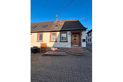 Altes Bauernhaus mit schöner Terrasse, kleinem Garten, Fernblick - Rammelsbach