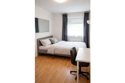 WG-Zimmer in Germering 750,00 € 14 m²