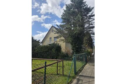 Einfamilienhaus in Dollbergen - 1.000,00&nbsp;EUR Kaltmiete, ca.&nbsp; 112,00&nbsp;m&sup2; in Hillerse (PLZ: 38543)