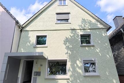 Vermietetes 3-Parteien Haus im Zentrum von Dreis-tiefenbach - Netphen