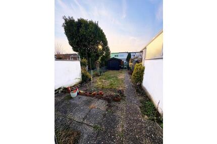 Reihenhaus zur Miete mit großem Garten - Frankfurt am Main Mitte-West