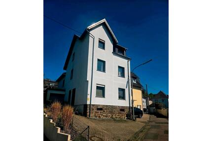 Einfamilienhaus mit Einliegerwohnung und attraktiver Rendite - Bendorf