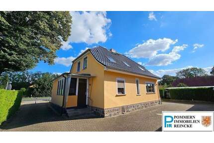 Haus, Hof, Scheune und Garten! - 245.000,00&nbsp;EUR Kaufpreis, ca.&nbsp; 135,00&nbsp;m&sup2;&nbsp;Wohnfl&auml;che in Boldekow (PLZ: 17392)