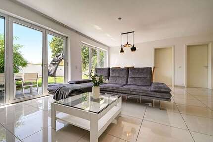 Wohnung zum Mieten in Stuttgart 2.170,00 € 100 m²