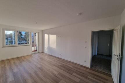 FRISCH SANIERT! 2-Zimmer-Wohnung mit Balkon in Pasewalk