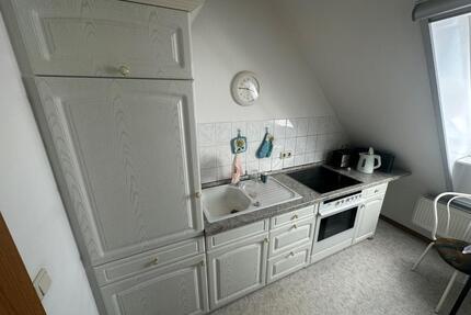 schöne helle 2-Raum-Dachgeschosswohnung mit EBK in Stösitz bei Riesa - Stauchitz