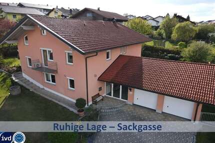 Haus zum Kaufen in Kirchberg i. Wald 590.000,00 € 205 m²