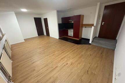 Vermiete 1 Zimmer Wohnung in Freiberg am Neckar