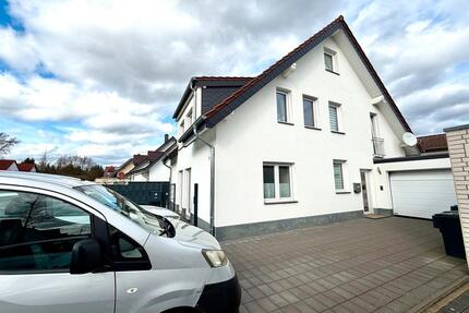 Provisionsfrei! Attraktives & modernes Einfamilienhaus - Lage