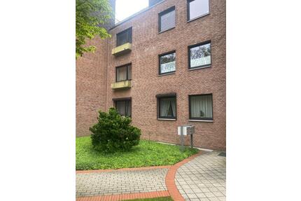 Stilvolle 4-Zimmer-Eigentumswohnung mit großem Balkon in Laatzen
