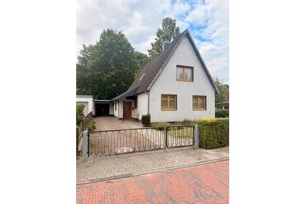 Charmantes Einfamilienhaus mit großem Grundstück in Wulsdorf - Bremerhaven
