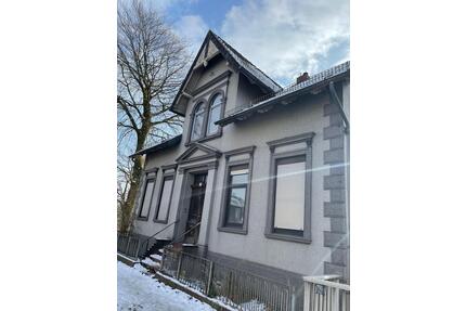 Renovierungsbedürftiges Mehrfamilienhaus - Bremen Blumenthal