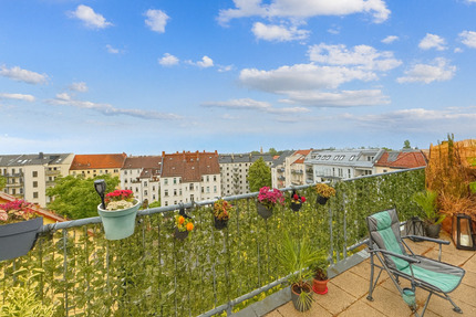 Großzügige 3-Zimmer-Wohnung mit Terrasse, Balkon und Tiefgaragenstellplatz - Leipzig Zentrum-Nord