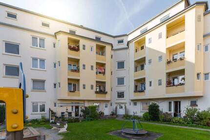 Renovierte 3-Zimmer-Wohnung mit Balkon in Bremerhaven-Lehe!