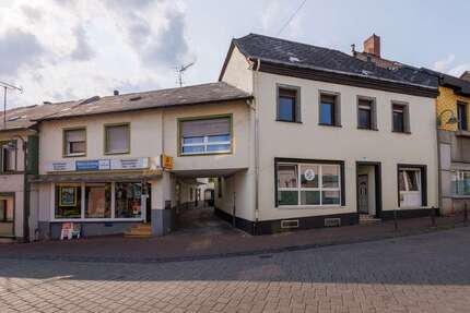 Haus zum Kaufen in Plaidt 320.000,00 € 192 m²