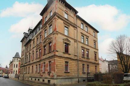 Altbau-Mehrfamilienhaus mit Denkmalschutz und Entwicklungspotenzial in Altenburg