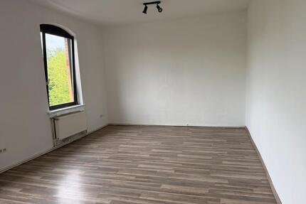 Mietwohnung 3 OG - 650,00&nbsp;EUR Kaltmiete, ca.&nbsp; 65,00&nbsp;m&sup2; in Braunschweig (PLZ: 38114) Lehndorf-Watenbüttel