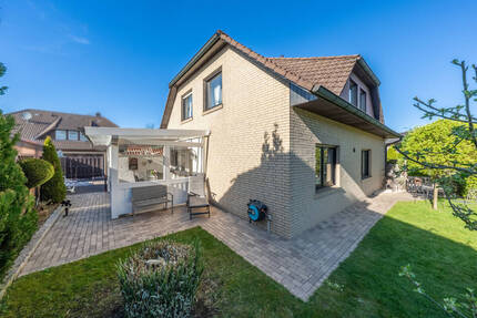 Einfamilienhaus im modernen Landhausstil mit großem Garten - Bersenbrück