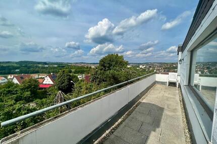 3-Zimmer Penthousewohnung mit traumhafter Aussicht und Terasse - Göppingen Faurndau