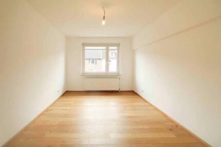 Urban leben und genießen: 3 Zimmer Wohnung mit Balkon in Düsseldorf-Bilk