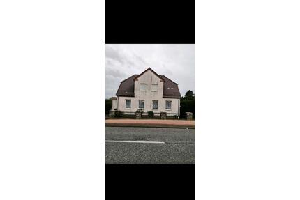 Einfamilienhaus in Grimmen - 160.000,00&nbsp;EUR Kaufpreis, ca.&nbsp; 130,00&nbsp;m&sup2; in Grimmen (PLZ: 18507)