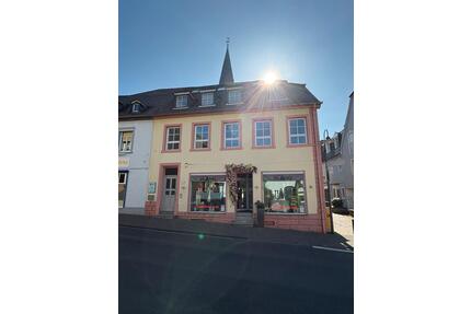 Wohnung im Herzen von Schweich - 1.100,00&nbsp;EUR Kaltmiete, ca.&nbsp; 108,00&nbsp;m&sup2; in Schweich (PLZ: 54338)