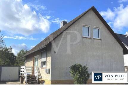 Geräumiges Zweifamilienhaus mit Vermietungspotenzial - Celle / Garßen