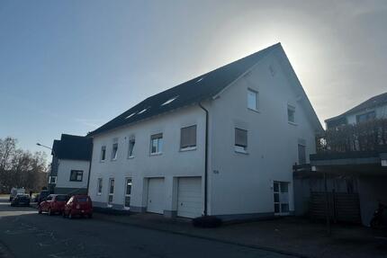 Eigentumswohnung mit Balkon und Carport-Stellplatz in Olpe