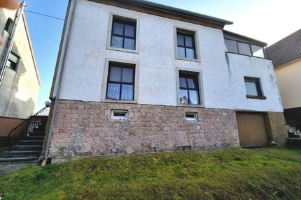 Ihr Hausprojekt in Illingen – Platz für 1–2-Familien mit Garten, Modernisierung bereits gestartet