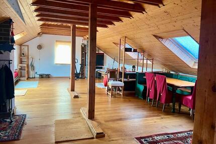 Lichtdurchflutetes DG-Loft Wohnung 100 qm in Limeshain - Altenstadt