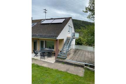 DG Wohnung in 55767 Siesbach - 625,00&nbsp;EUR Kaltmiete, ca.&nbsp; 65,00&nbsp;m&sup2; in Birkenfeld (PLZ: 55765)